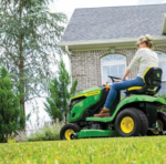 John Deere S120 Mower  42 in. 22 HP V-Twin Gas Hydrostatic Riding Lawn Mower - Image 6